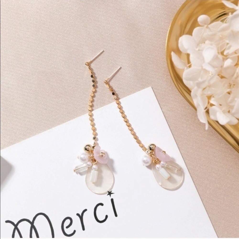 ❣NEW Buy one get one FREE earrings - Picture 8 of 8